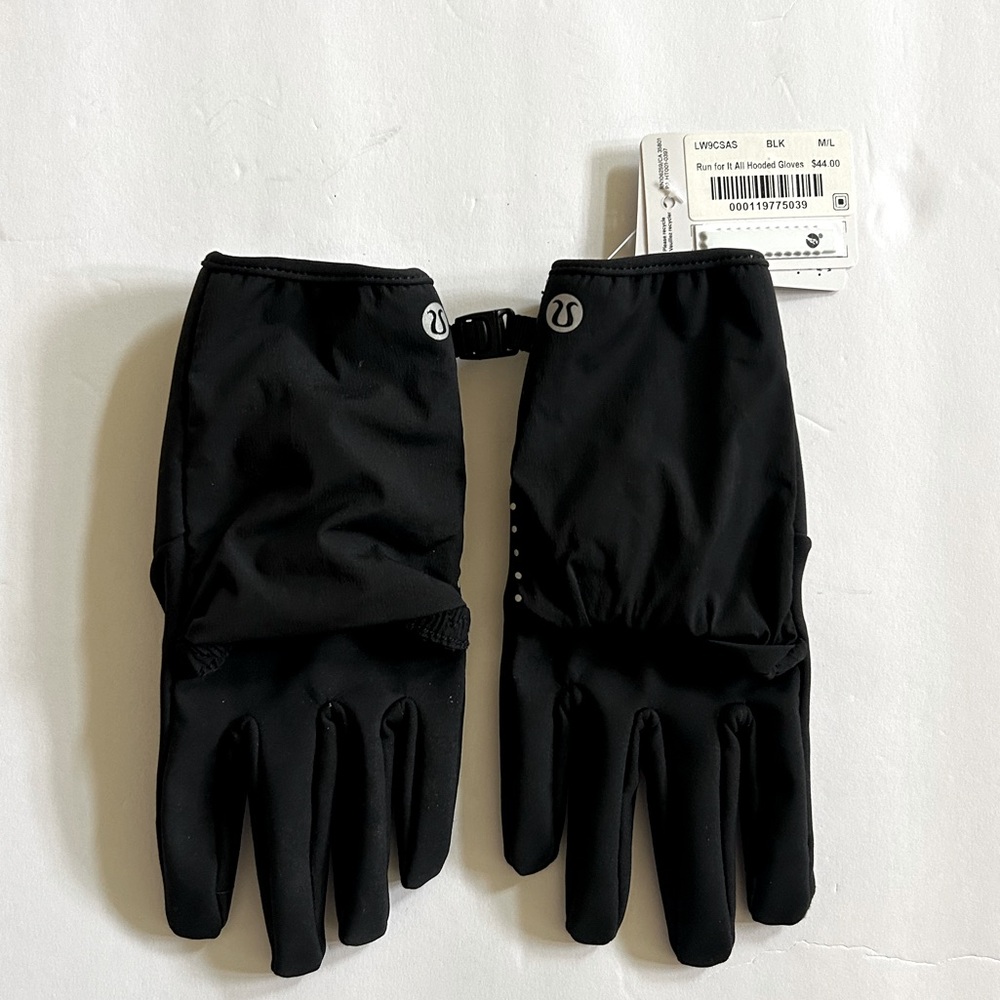 Lululemon Run for it All Hooded Gloves.